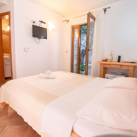 Apartments And Rooms Levantin Inn Sveti Stefan Εξωτερικό φωτογραφία