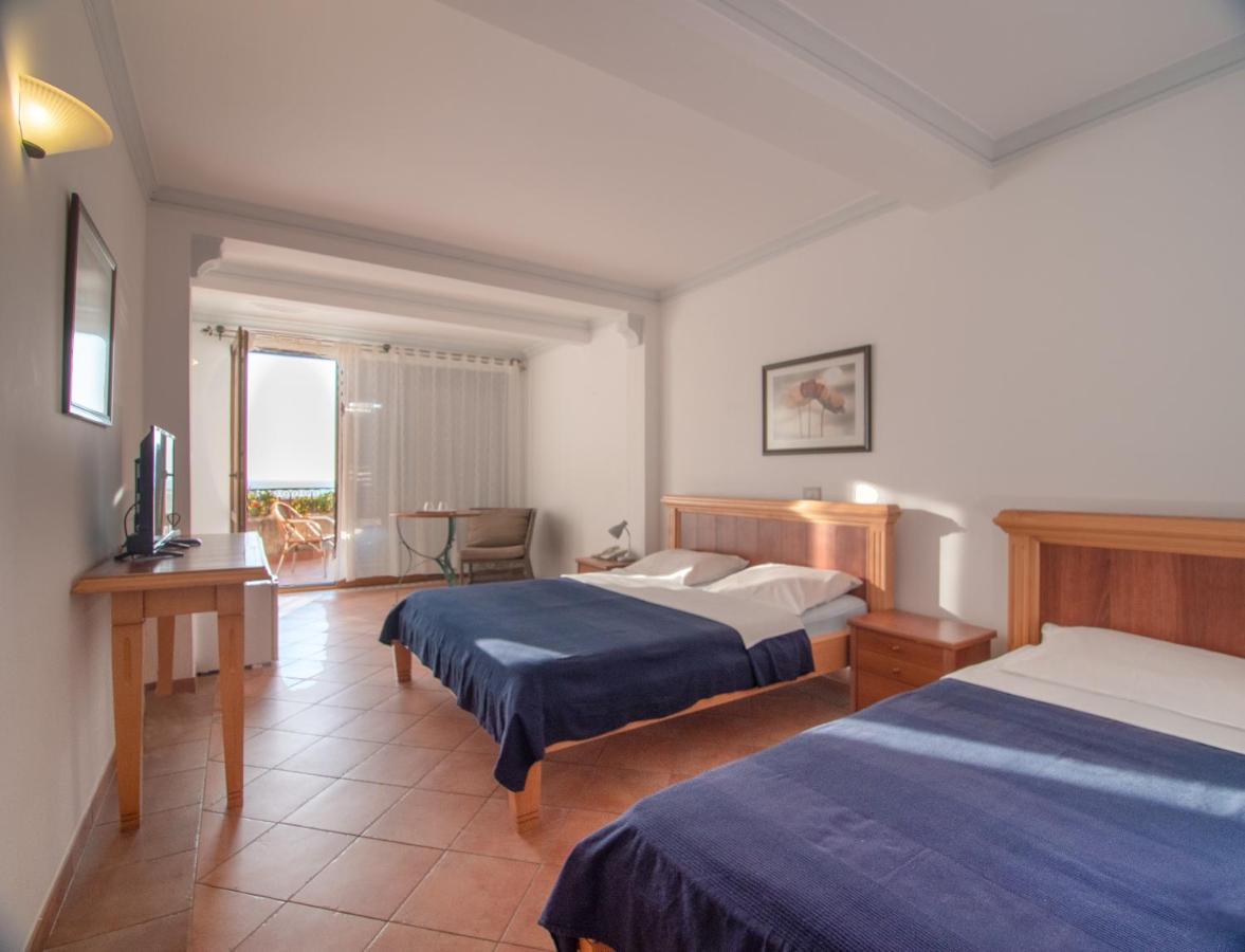 Apartments And Rooms Levantin Inn Sveti Stefan Εξωτερικό φωτογραφία